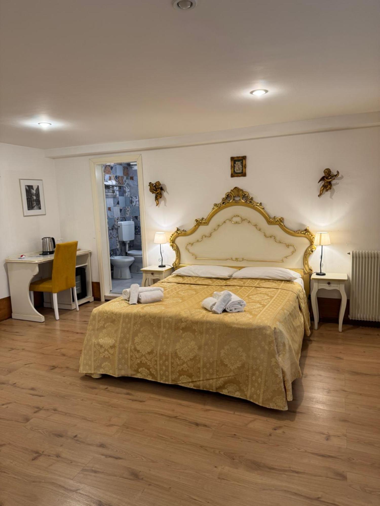 Ca' De Le Capuzine * Venecia